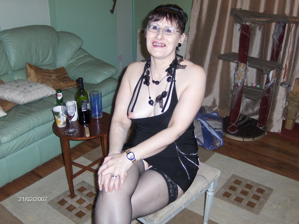 Mature UK wife poses for hubby, Marion #ci4KMqnk