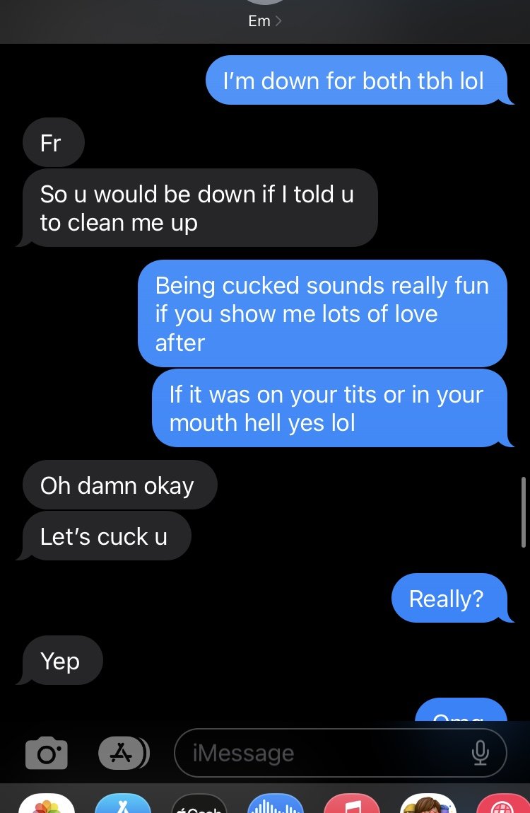 Texts of when my girlfriend realized she wanted to cuck me(Part 1)... photo