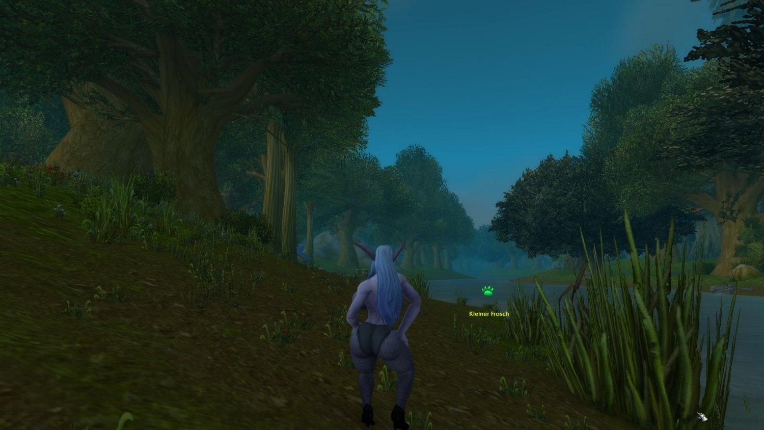 My night elf with white hair after work! #n2pqFaa5