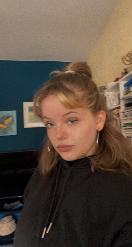 Leonie 23yo #hZeaDV0g