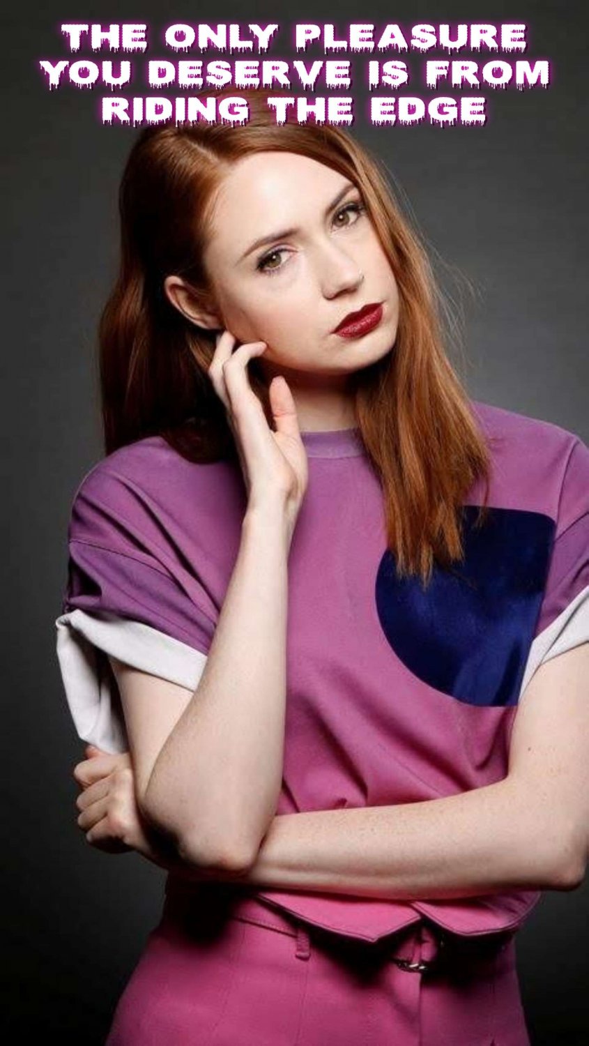 Karen Gillan Goon Captions #XO5VWsBI