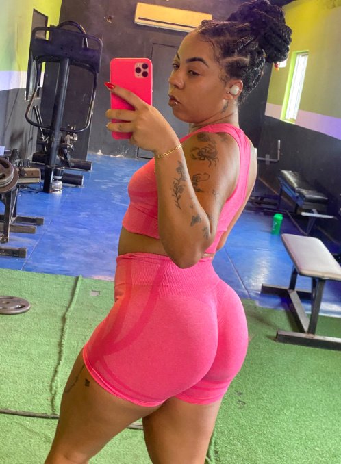 __laryssalopes #WbyIEWNe
