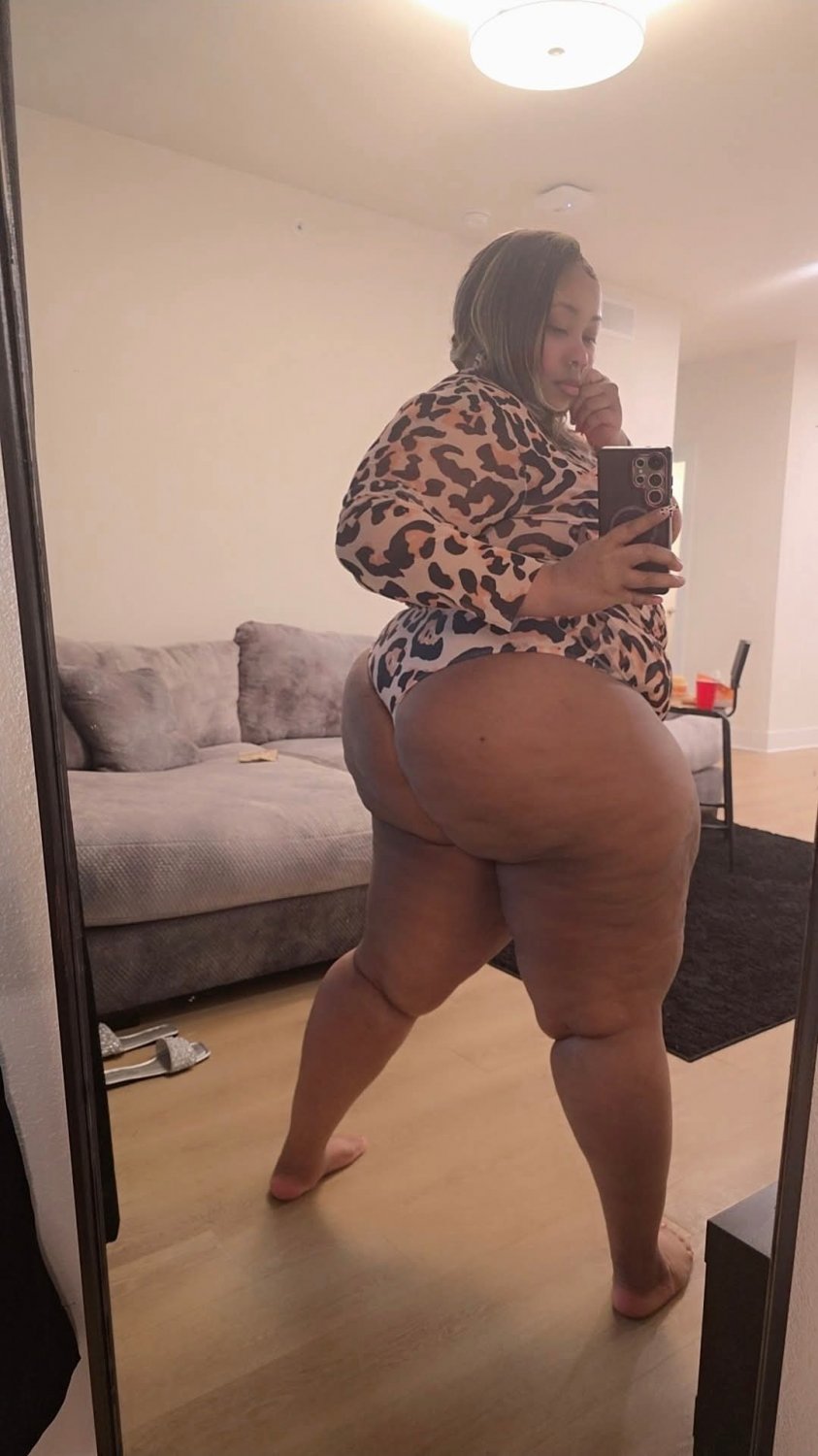 Lexi Anne 👅🍑 #aRoZLXXx